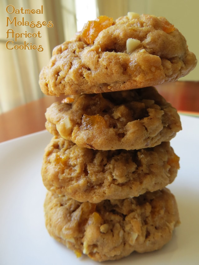 Oatmeal Molasses Cookies with Apricots