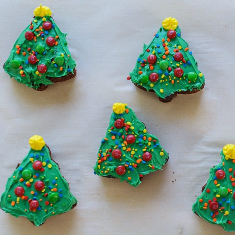 How to Make Easy Christmas Tree Brownies using a Cookie Cutter
