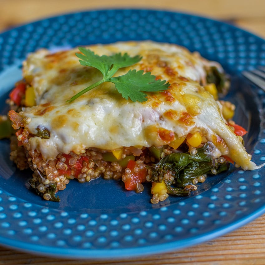 This Mexican Quinoa Bake is the Perfect Make Ahead Healthy Lunch