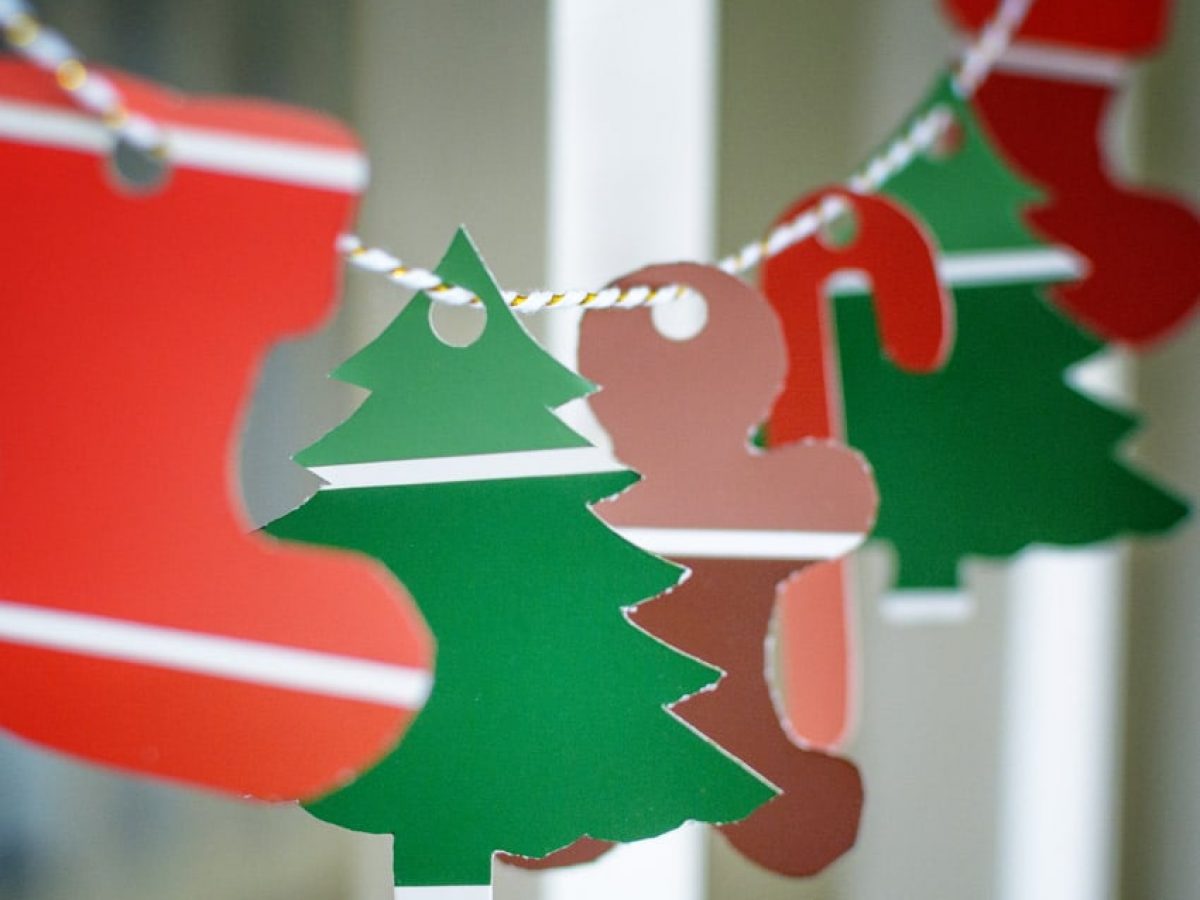 Why DIY Christmas Garland is the best of the Paint Sample Crafts ...