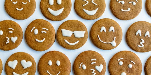 gingerbread-emoji-cookies-twitter | Posh in Progress