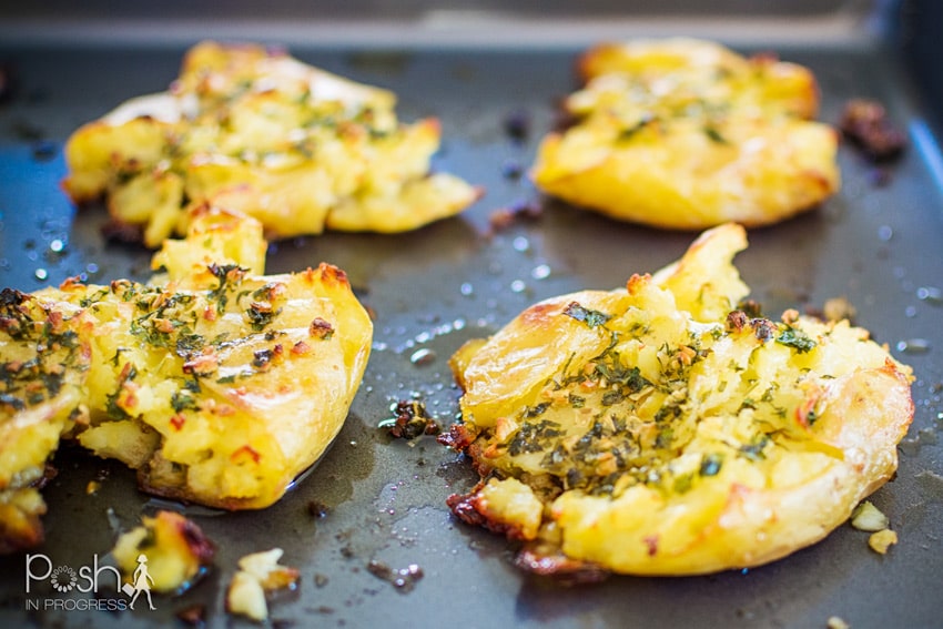 How to Make These Wonderful and Easy Garlic Smashed Potatoes