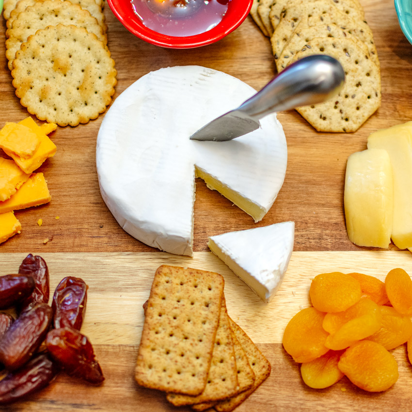 How to Set Up a Cheese Board in 5 Minutes
