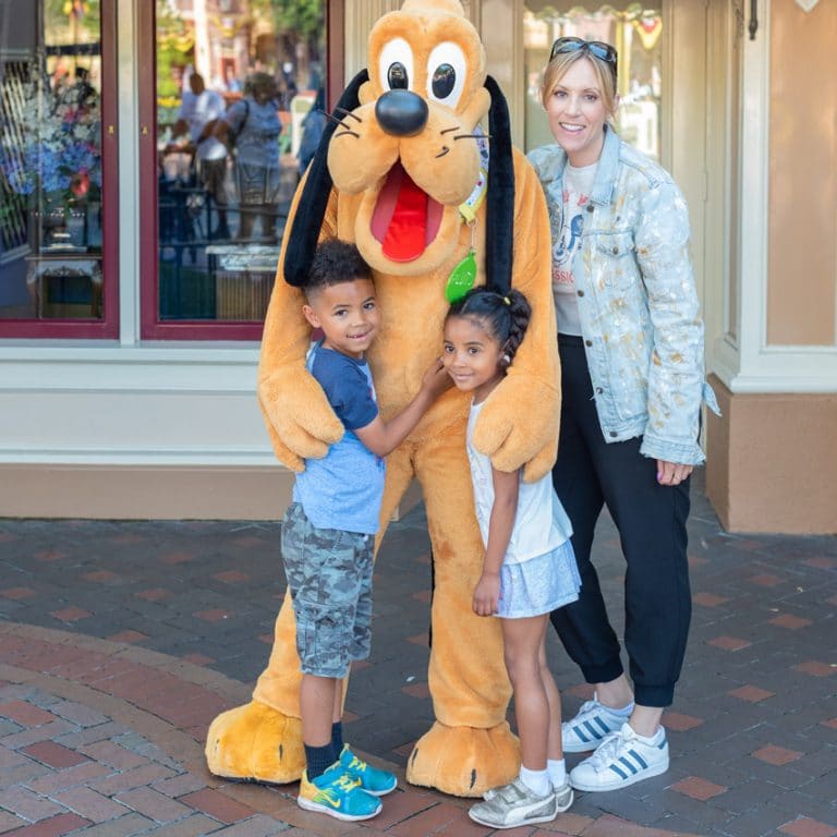 The Best Tips For Going to Disneyland with Little Kids