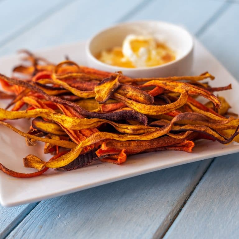 This Baked Carrot Chips Recipe is Easy and Yummy