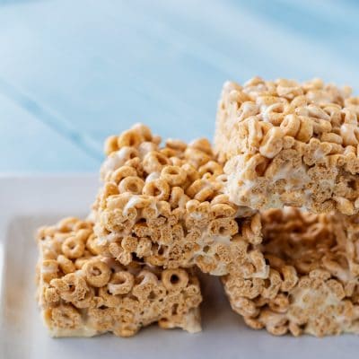How To Make This Marshmallow Cheerio Treats Recipe