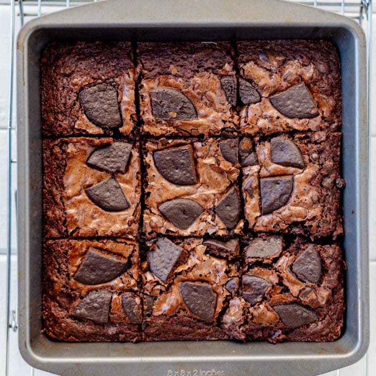 How to Make These Easy Thin Mint Brownies with Leftover Cookies