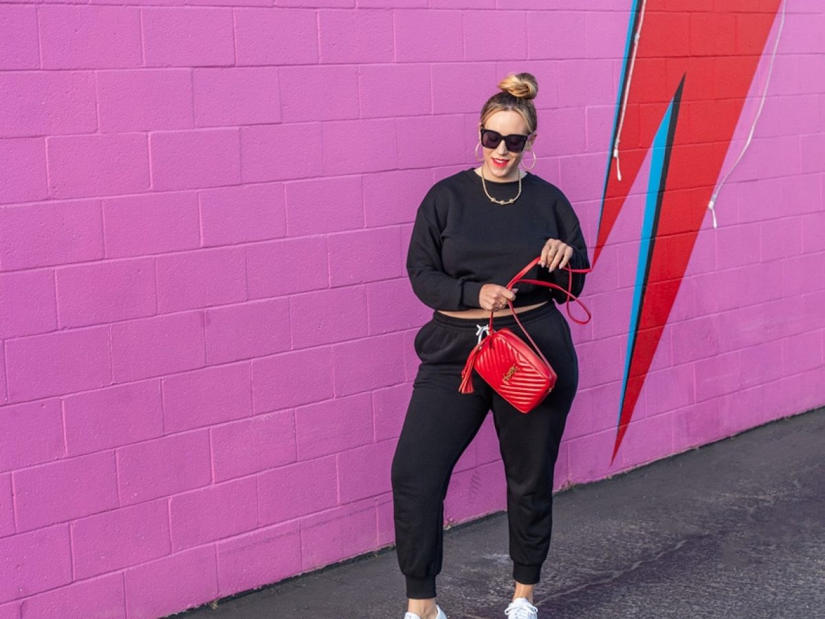 How to Wear your Favorite Matching Sweat Suit - Posh in Progress
