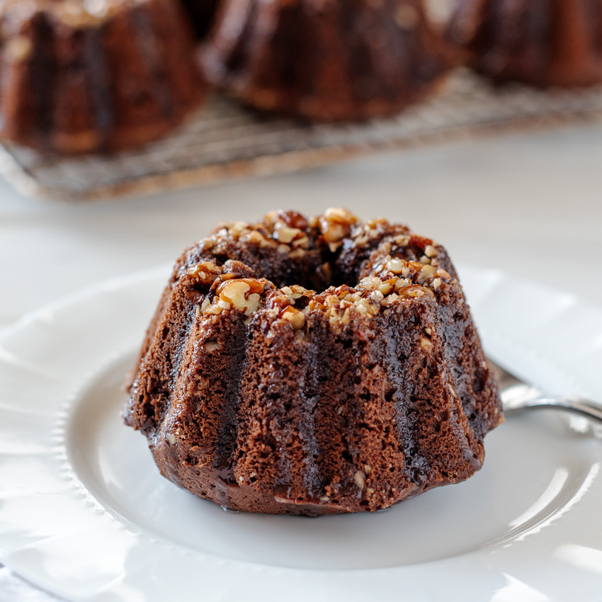How to Make This Easy and Rich Chocolate Rum Cake