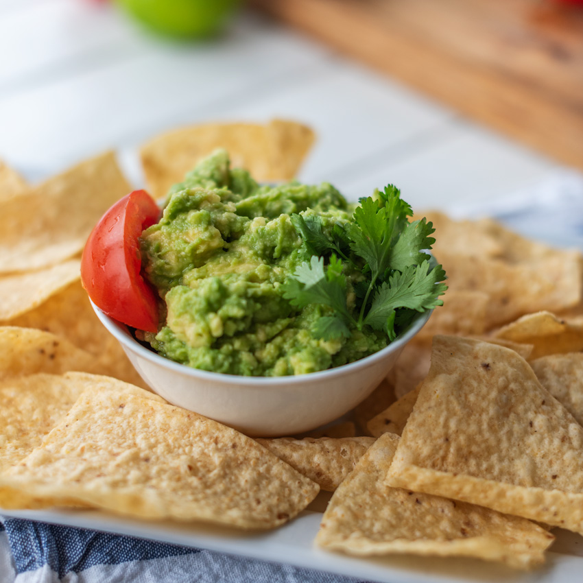 4-Ingredient Guacamole Recipe: How to Make This Easy Dip