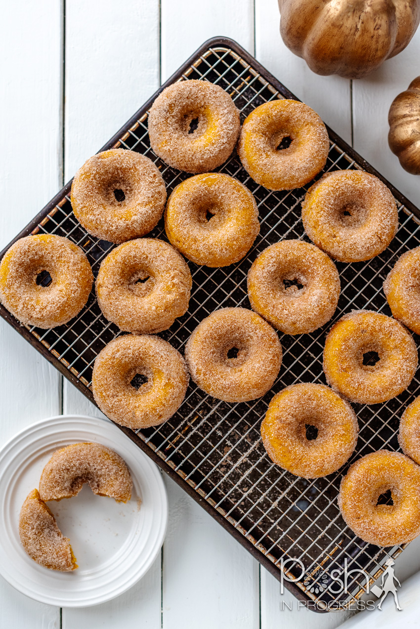 baked pumpkin spice donuts