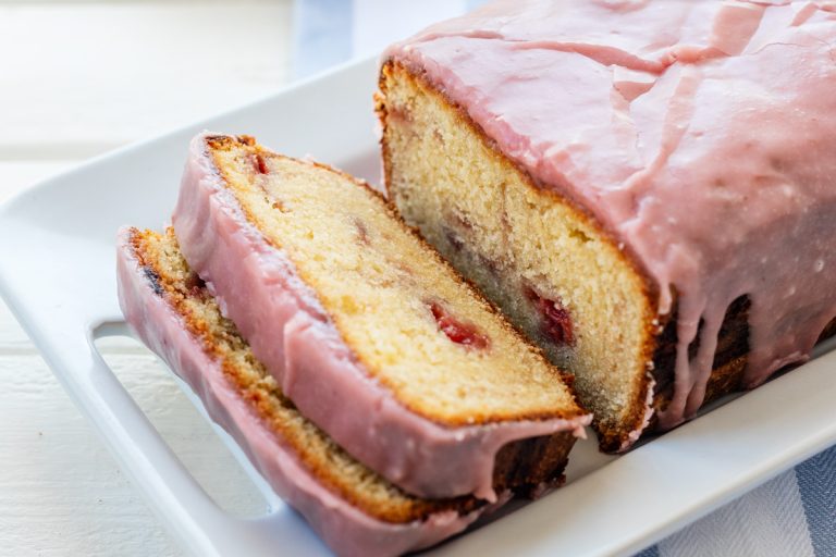 Strawberry Pound Cake Recipe: How to Make this Summery Treat