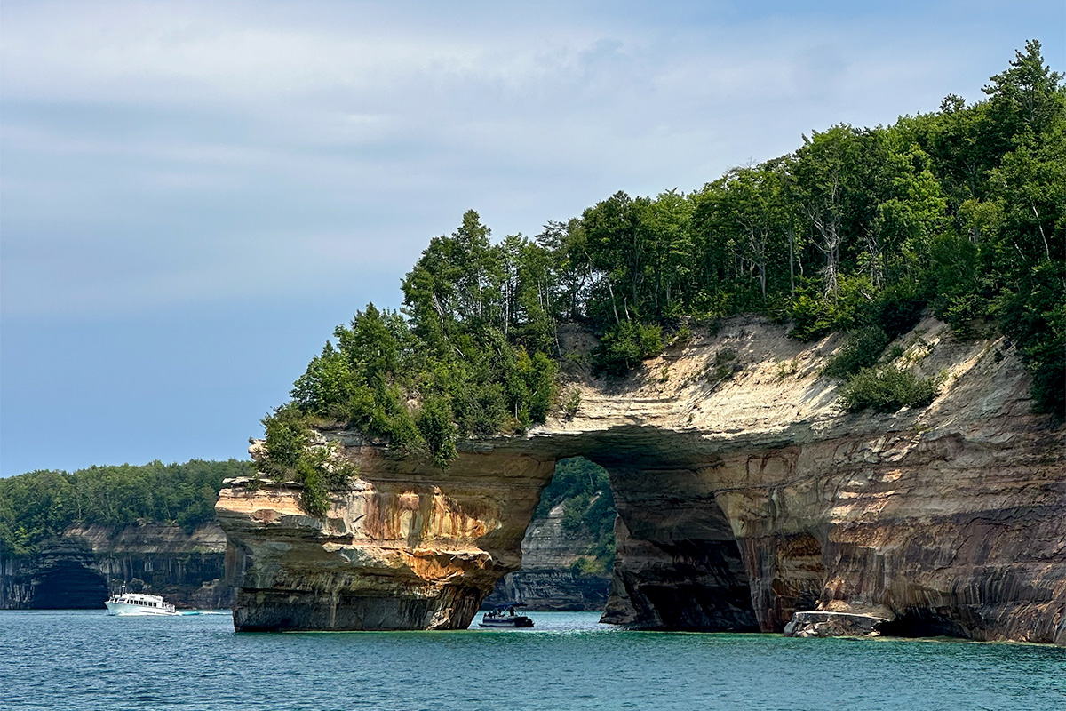 Exploring Pictured Rocks Michigan: The Ultimate Guide to Boat Tours, Hikes, and Kayaking Adventures